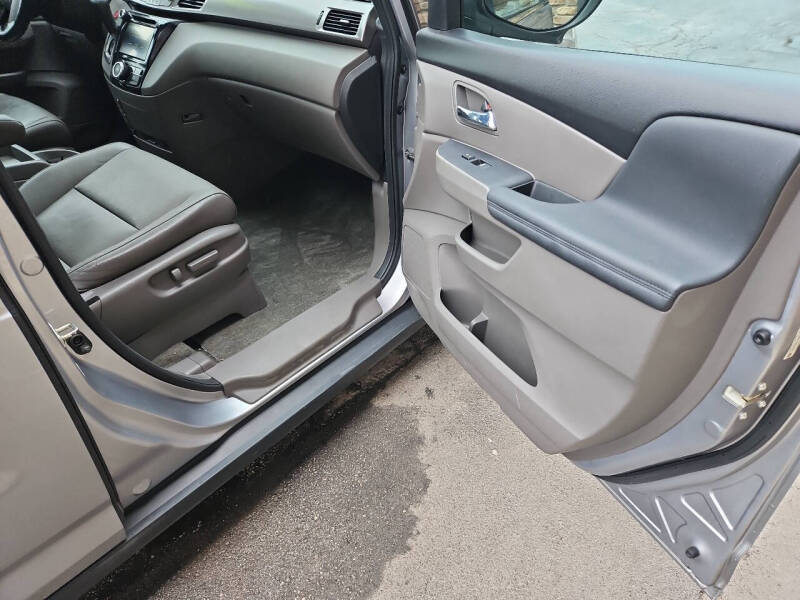 2017 Honda Odyssey EX-L - Photo 21