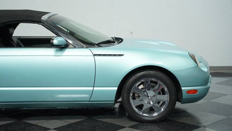 2002 Ford Thunderbird Deluxe
