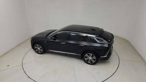 2024 Cadillac LYRIQ Luxury 1