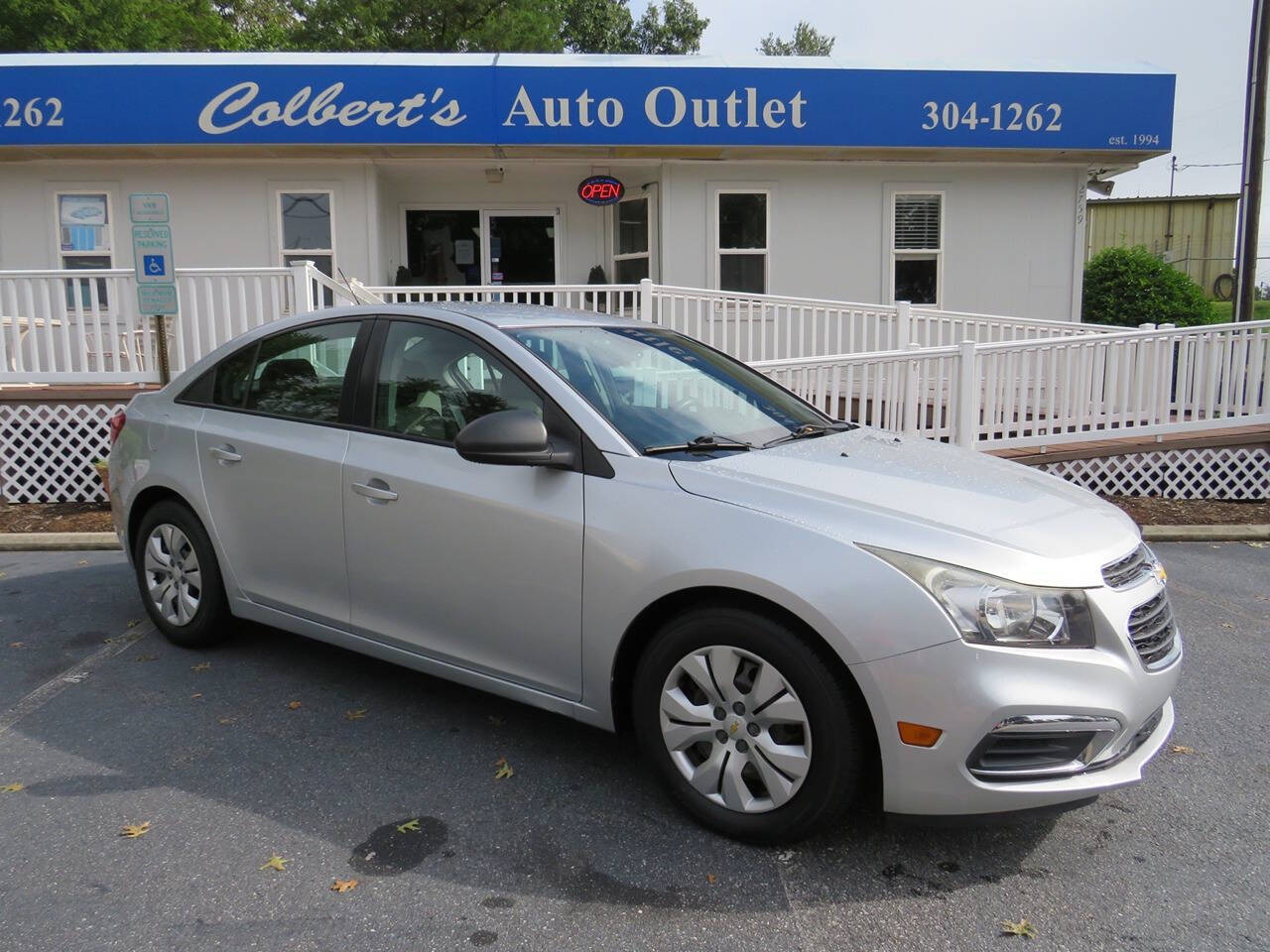 2016 Chevrolet Cruze Limited for sale at Colbert's Auto Outlet in Hickory, NC