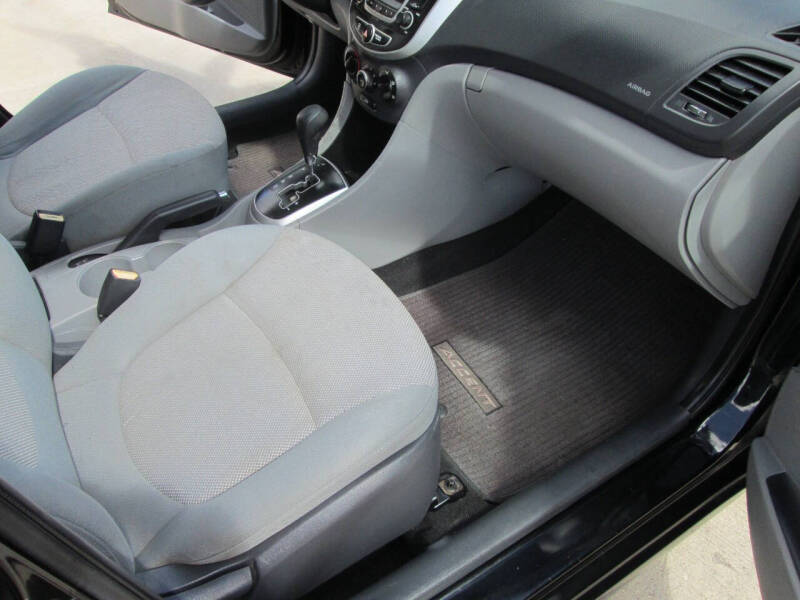 2014 Hyundai Accent GLS