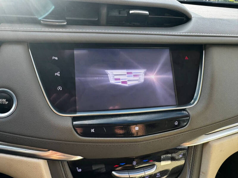 2020 Cadillac XT5 Premium Luxury