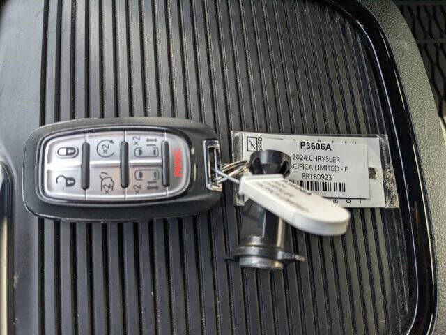 2024 Chrysler Pacifica Limited
