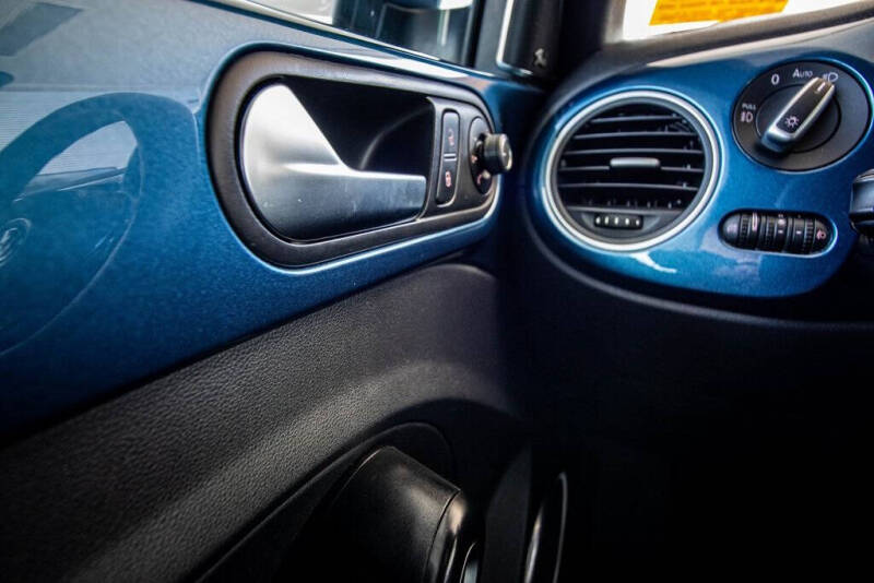 2019 Volkswagen Beetle Convertible 2.0T SE