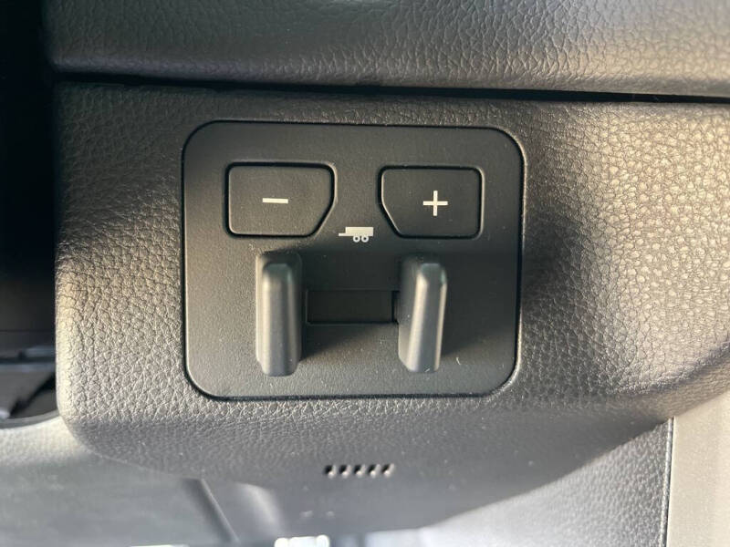 2025 Toyota Sequoia SR5