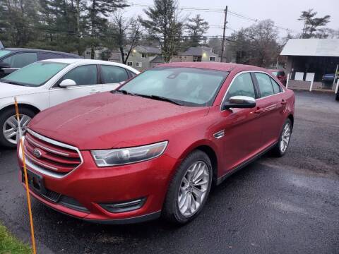 2017 Ford Taurus for sale at Topham Automotive Inc. in Middleboro MA