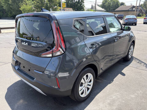 2023 Kia Soul LX