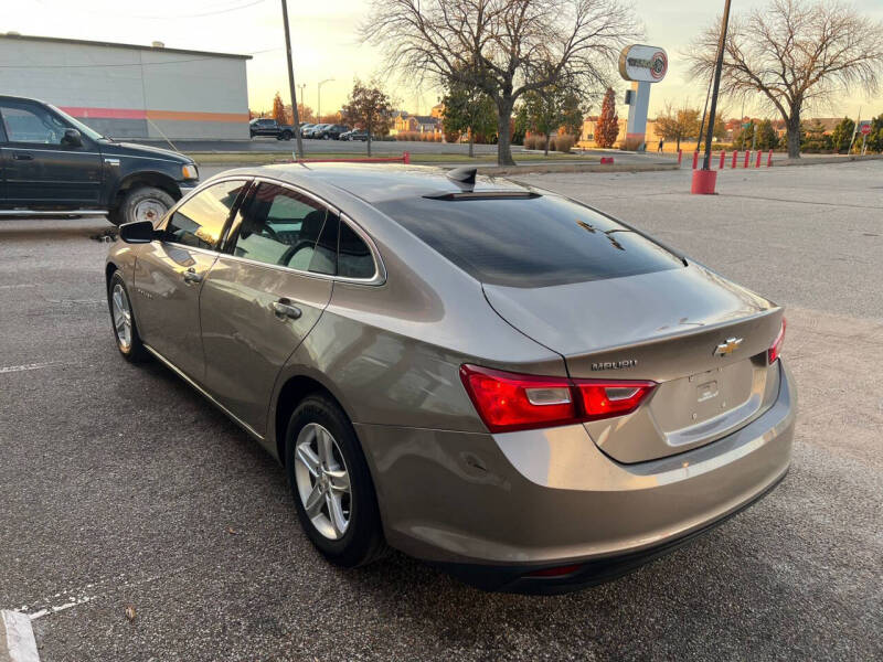 2022 Chevrolet Malibu LS