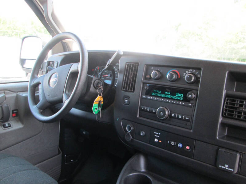 2024 GMC Savana 2500