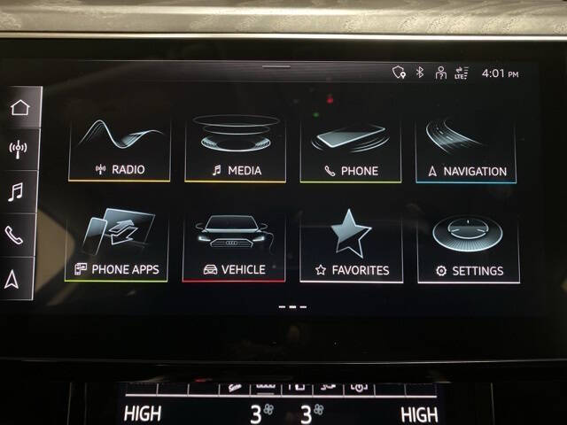 2024 Audi Q8 e-tron quattro Premium Plus