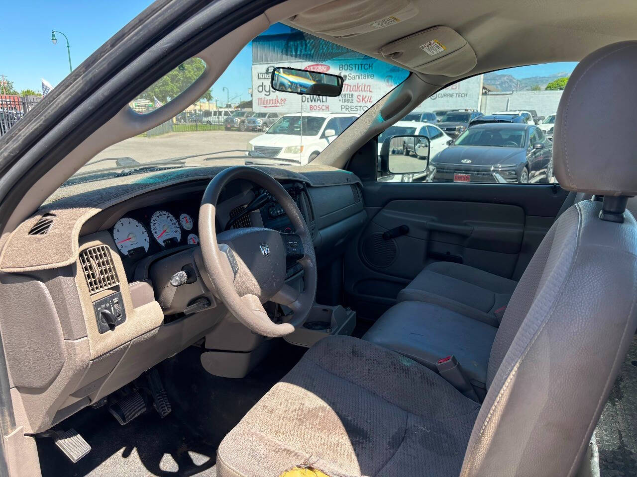 White 2005 Dodge Ram 1500 Laramie 2dr Regular Cab Laramie RWD LB 8