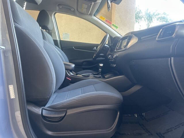 2019 Kia Sorento S V6