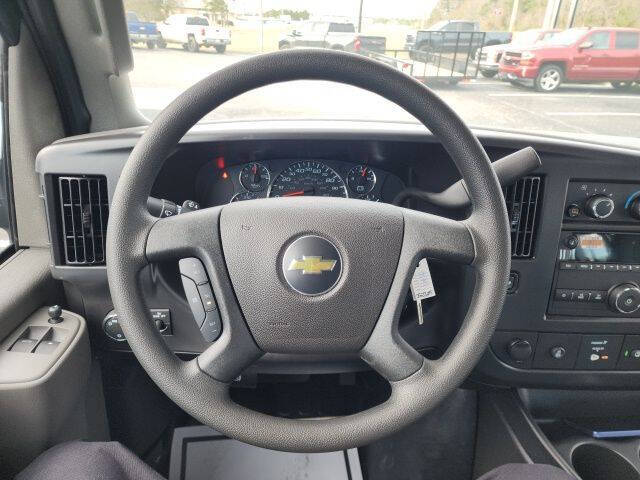2025 Chevrolet Express 2500