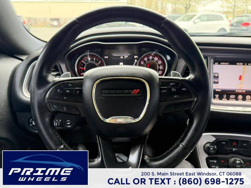 2015 Dodge Challenger SXT