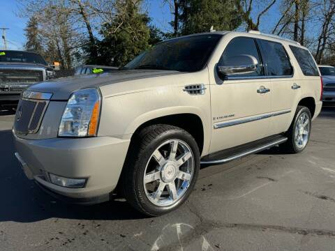 2009 Cadillac Escalade for sale at LULAY'S CAR CONNECTION in Salem OR