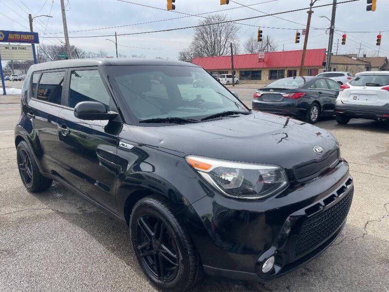 2016 Kia Soul +