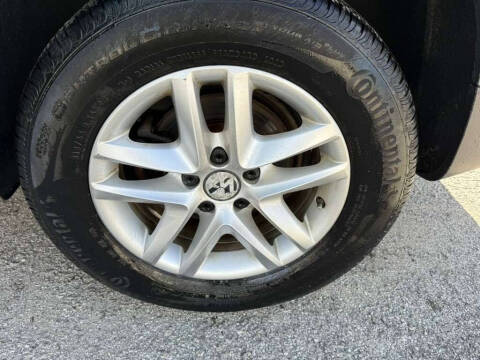 2011 Volkswagen Tiguan S 4Motion