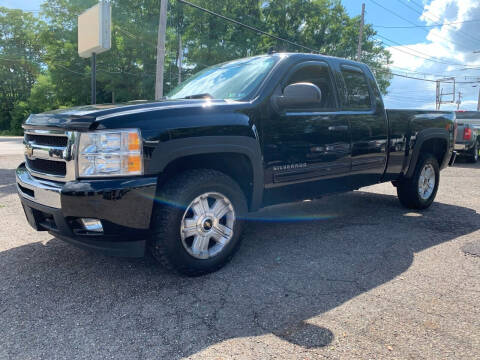 2011 Chevrolet Silverado 1500 for sale at MEDINA WHOLESALE LLC in Wadsworth OH