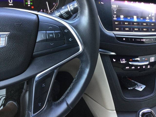 2017 Cadillac XT5 Luxury