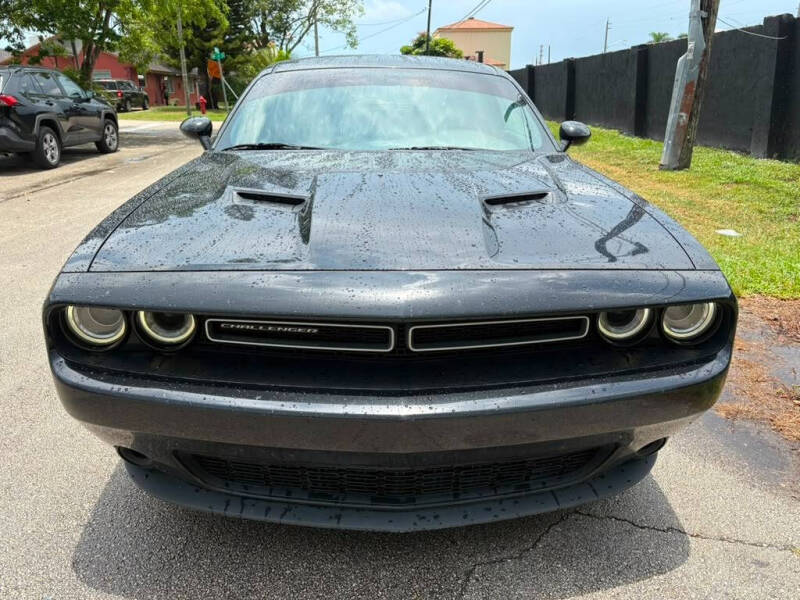 2019 Dodge Challenger SXT