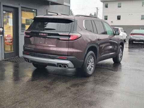 2025 GMC Acadia Elevation