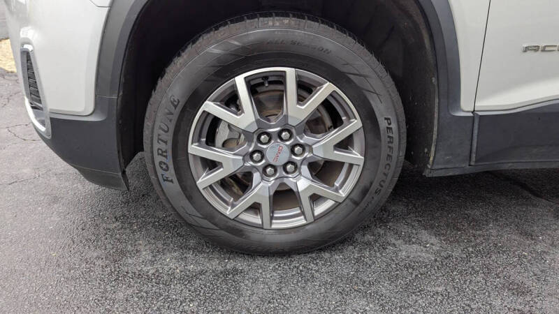 2020 GMC Acadia SLT