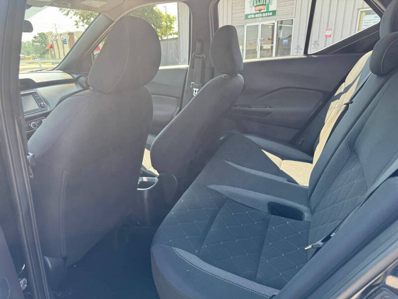 2020 Nissan Kicks S