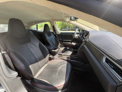 2013 Tesla Model S Performance