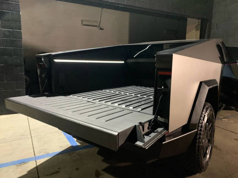 2024 Tesla Cybertruck