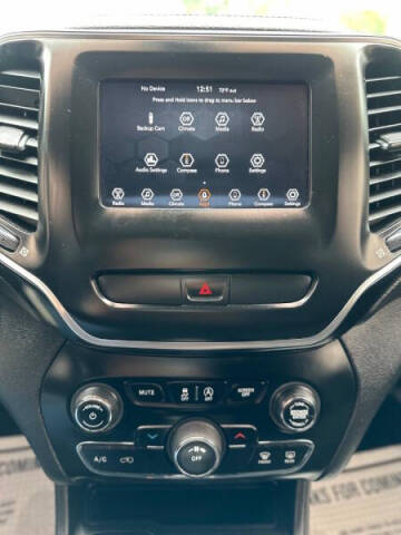 2019 Jeep Cherokee Latitude