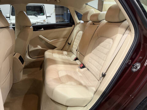 2014 Volkswagen Passat 2.0L TDI SEL Premium