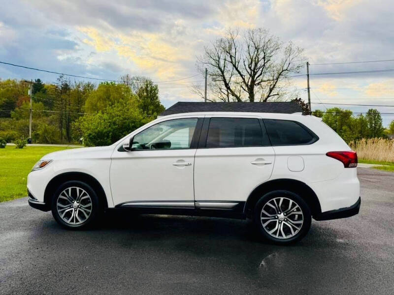 2017 Mitsubishi Outlander SE