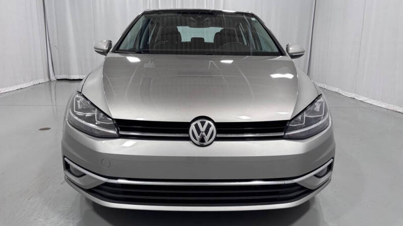2019 Volkswagen Golf SE