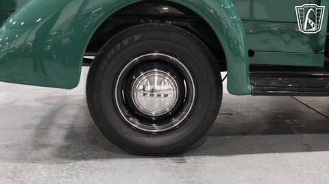 1947 Ford F-100