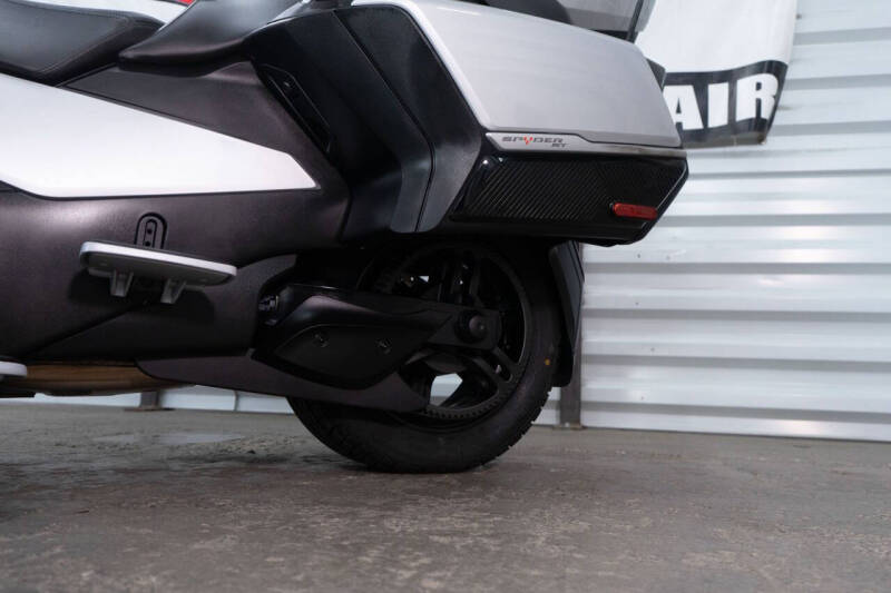2023 Can-Am Spyder RT Limited