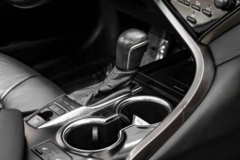 2019 Toyota Camry XSE