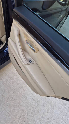 2014 BMW 5 Series 528i
