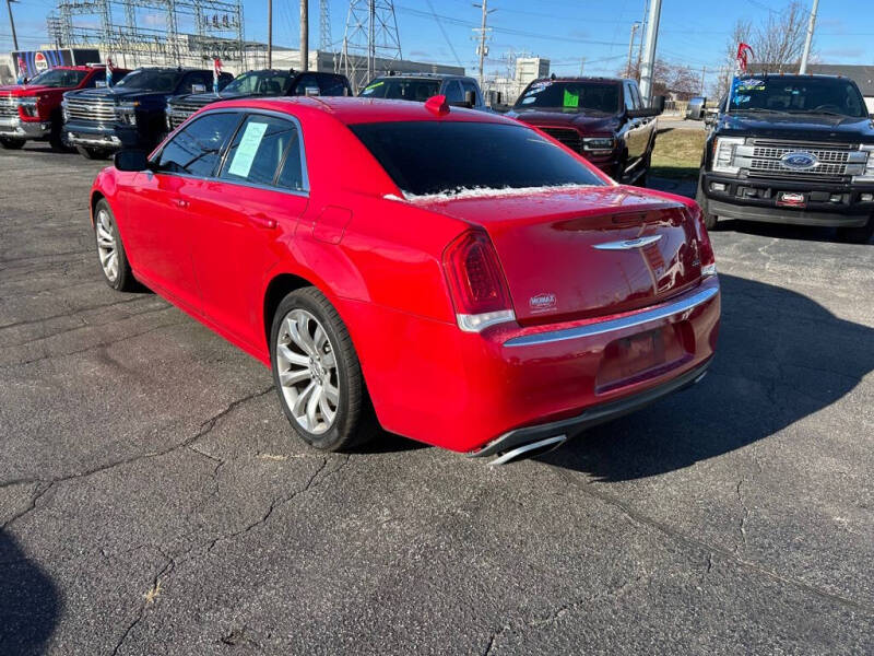 2017 Chrysler 300 Limited
