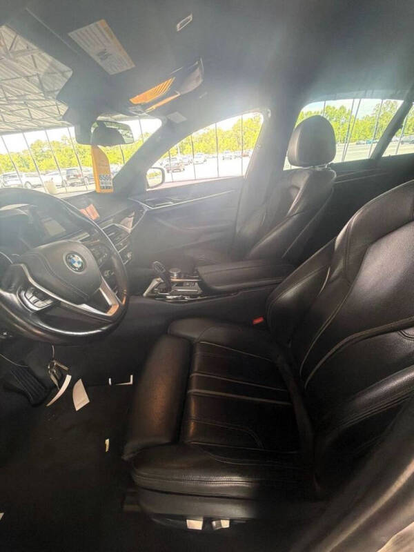 2018 BMW 5 Series 540i