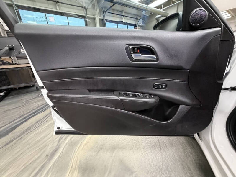 2019 Acura ILX w/Premium