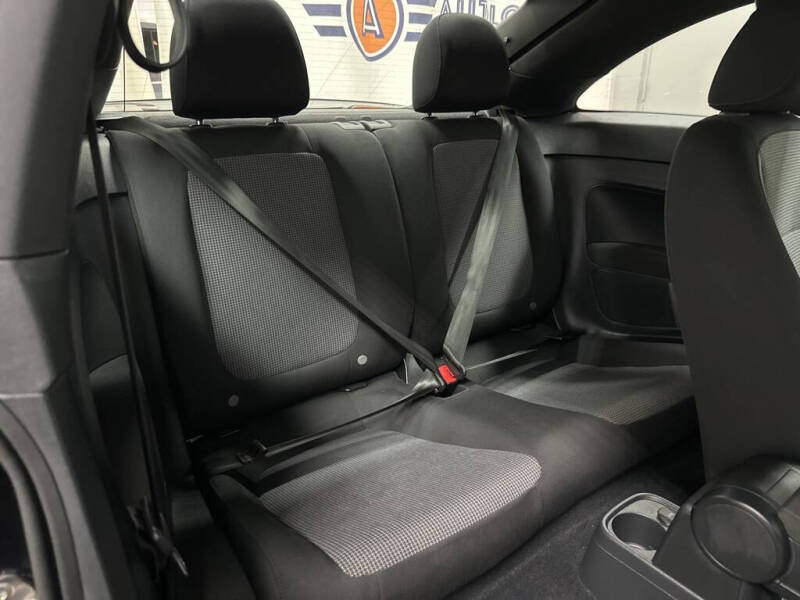 2018 Volkswagen Beetle 2.0T S