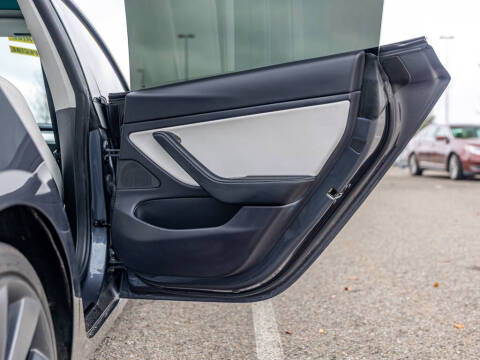 2020 Tesla Model 3 Performance