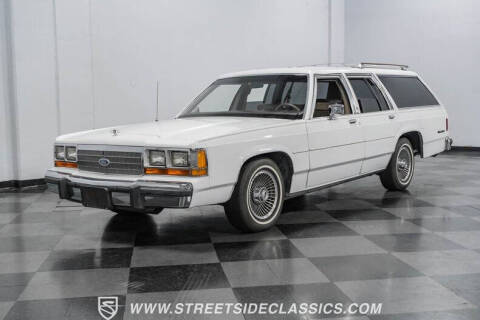 1990 Ford LTD Crown Victoria