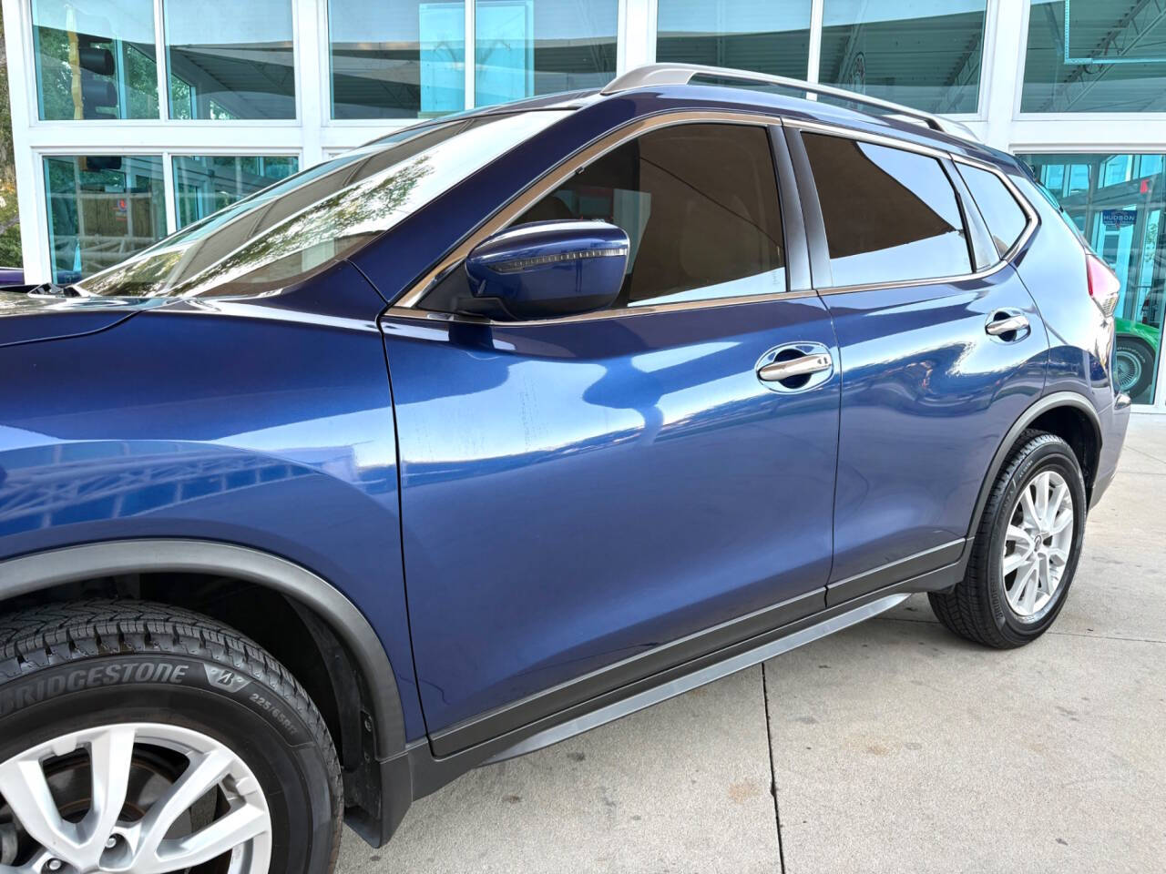 2020 Nissan Rogue 13
