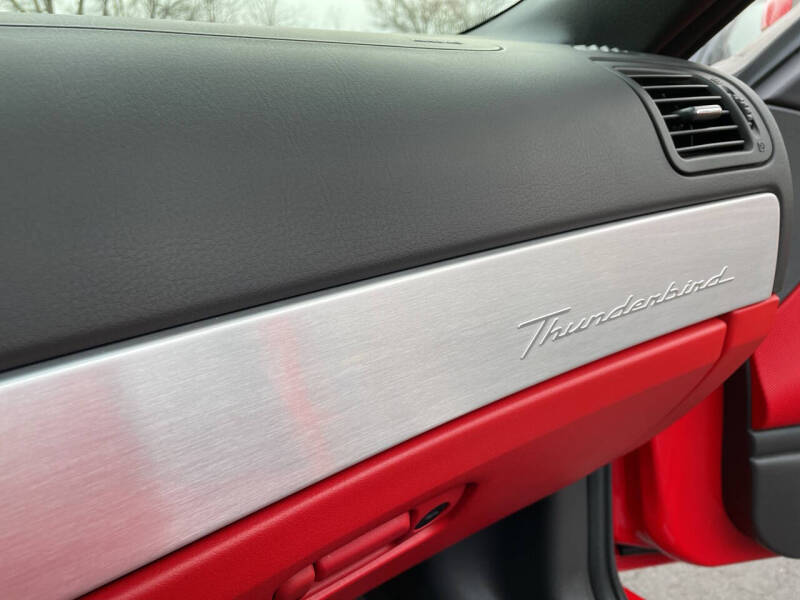 2002 Ford Thunderbird Deluxe