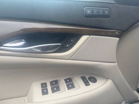 2018 Cadillac Escalade Luxury