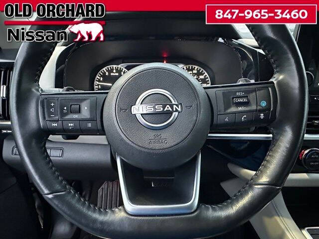 2022 Nissan Pathfinder SL