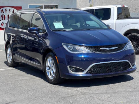 2017 Chrysler Pacifica Touring-L