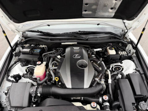 2017 Lexus IS 200t