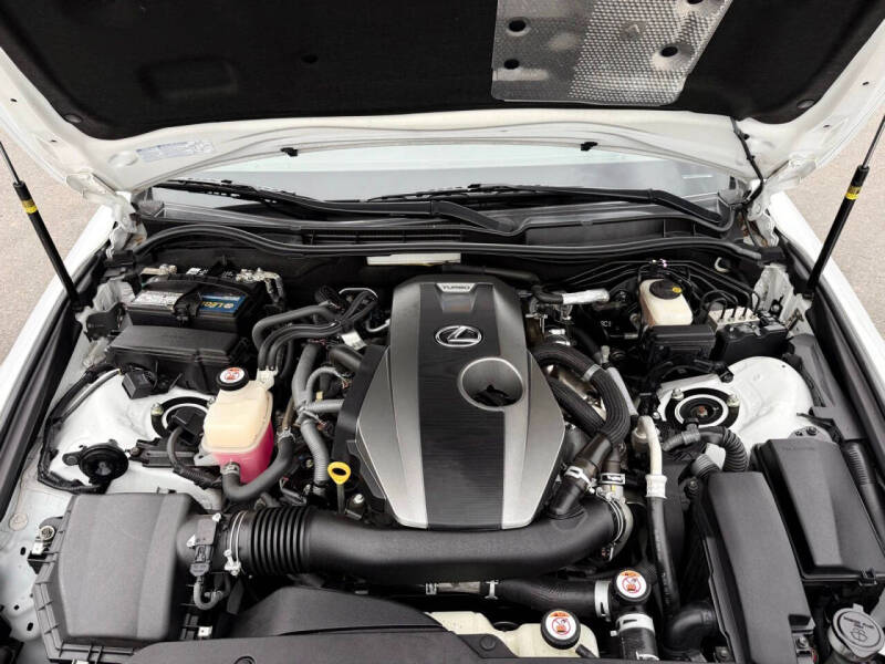 2017 Lexus IS 200t